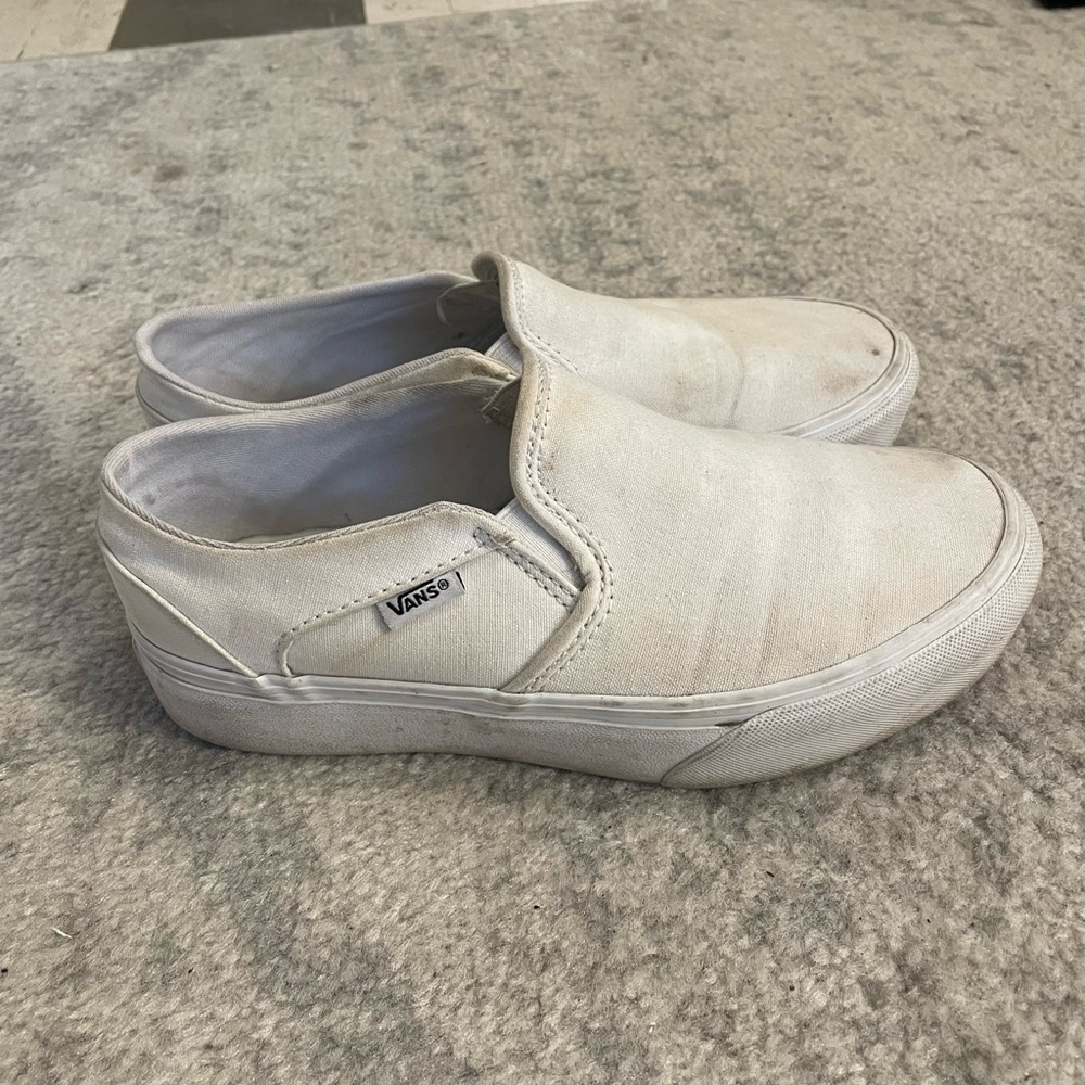 Women’s white vans size 7